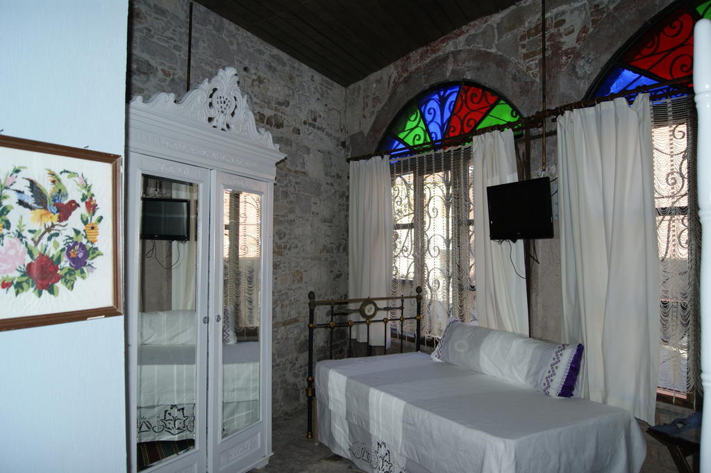 Mahzen Hotel Ayvalı エクステリア 写真